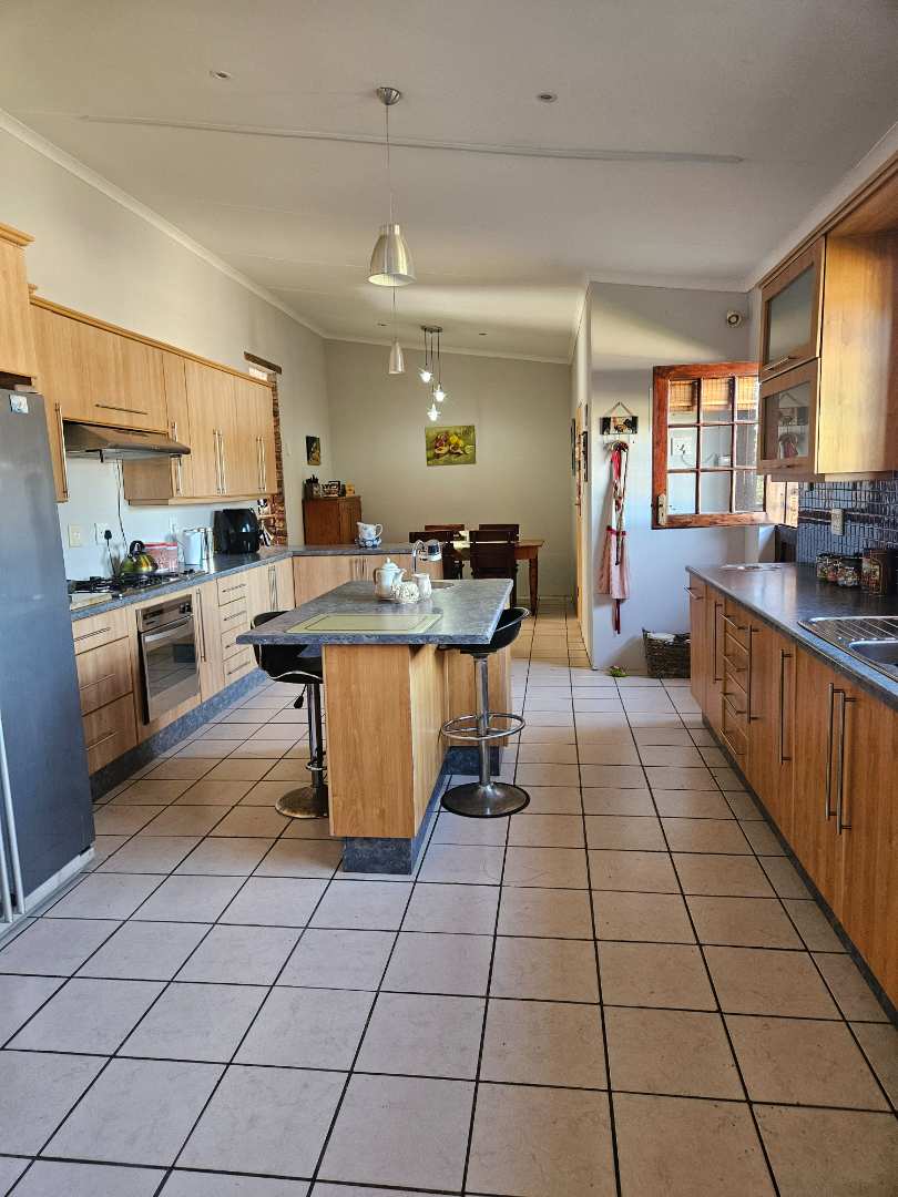 5 Bedroom Property for Sale in Fairbridge Heights Eastern Cape